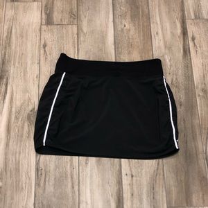 Columbia black sports skirt size large